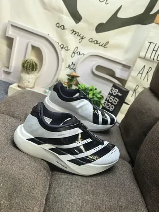 Adidas Blancs Noirs Sans Lacets À Enfiler Perforé Maille Supérieure Chaussures Lifestyle 9