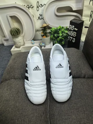 Adidas Branco Preto Sem Cadarços Cinto Velcro Acolchoado Couro Superior Sapatos de Futebol Indoor 10