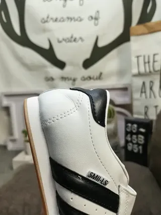 Adidas White Black Laceless Velcro Strap Quilted Toe Box Lifestyle Sneakers 3