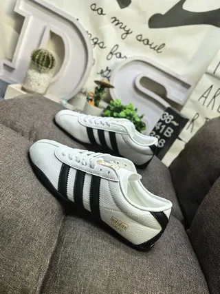 Adidas White Black Leather Upper Three Stripes Lifestyle Sneakers 7