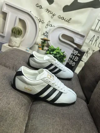 Adidas White Black Leather Upper Three Stripes Lifestyle Sneakers 9