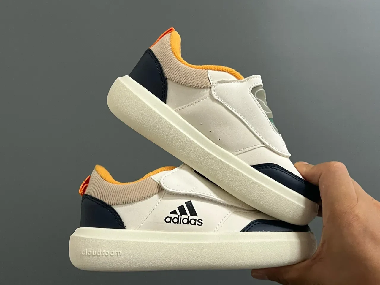 Adidas White Blue Low-Top Velcro Strap Lifestyle Sneakers 22