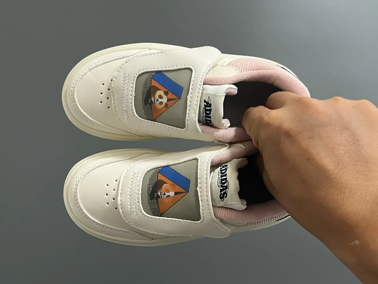 Adidas White Blue Low-Top Velcro Strap Lifestyle Sneakers 24