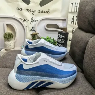 Adidas सफेद नीला Streamlined Knit Upper Sculpted Monolithic Midsole Lifestyle Sneakers