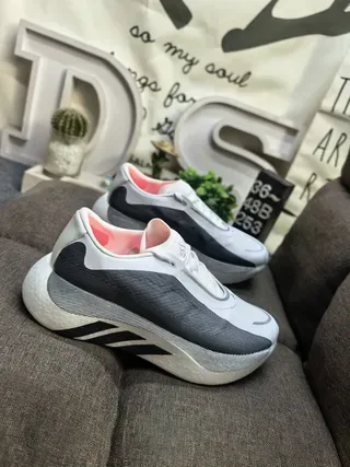 Adidas White Gray Laceless Slip-On Textured Knit Upper Lifestyle Sneakers 9