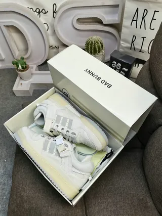 Adidas White Gray Low-Top Suede-Mesh Upper Lifestyle Sneakers 3