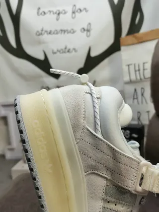 Adidas White Gray Low-Top Suede-Mesh Upper Lifestyle Sneakers 4