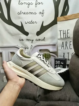 Adidas White Gray Retro Runner Silhouette Three-Stripe Side Panel Lifestyle Sneakers 5