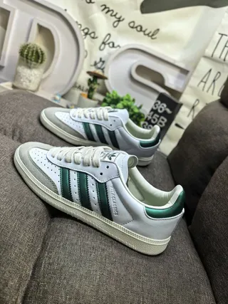 Adidas White Green Low-Top Perforated Toe Lifestyle Sneakers 7