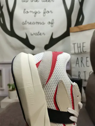 Adidas White Red Chunky Sculpted Sole Mesh And Synthetic Overlay Construction Lifestyle Sneakers 3
