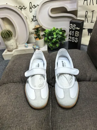 Adidas White Silver Laceless Velcro Strap Lifestyle Sneakers 10