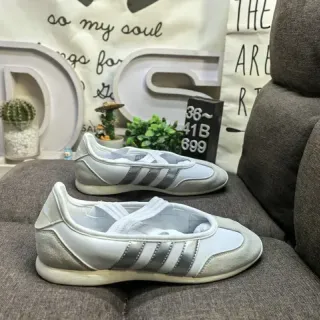 Adidas White Silver Low-Top Lace-Up Lifestyle Sneakers