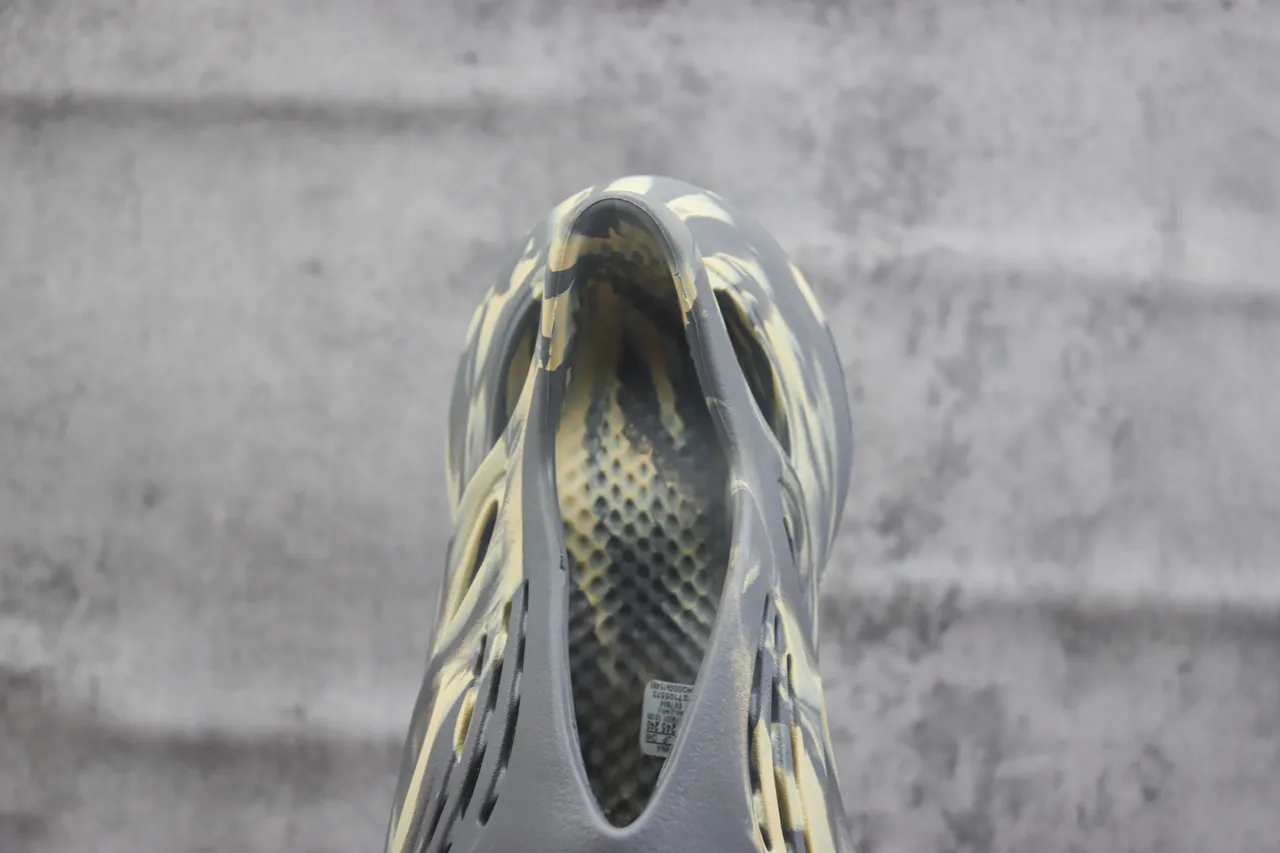 Adidas Yeezy Foam Runner Gray Marbled Lifestyle Sneakers 4