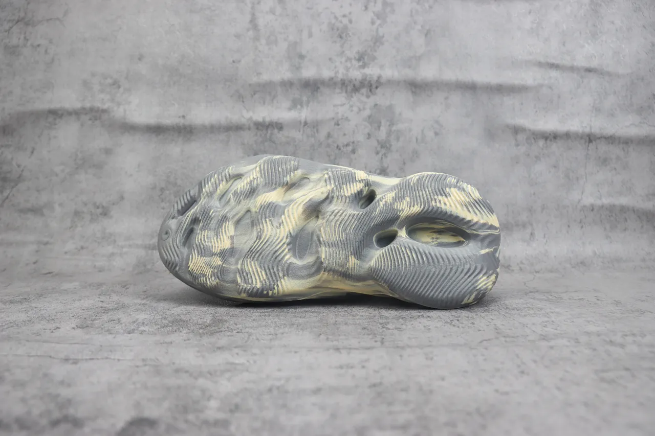 Adidas Yeezy Foam Runner Gray Marbled Lifestyle Sneakers 8