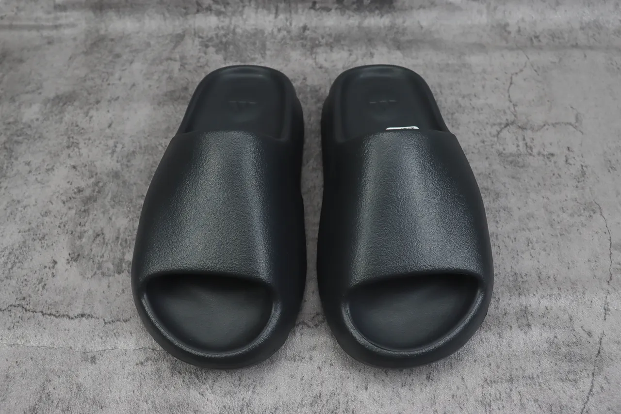 Adidas Yeezy Slide Charbon Monocrome Claquettes 2