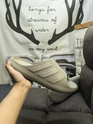 Adidas Yeezy Slide White Black Slippers 4