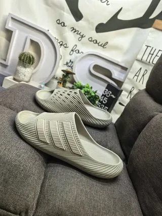 Adidas Yeezy Slide White Black Slippers 6