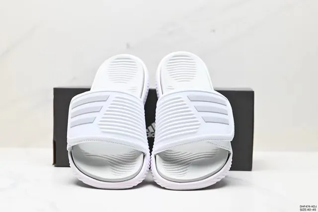 Adidas Yeezy Slide White Slippers 3