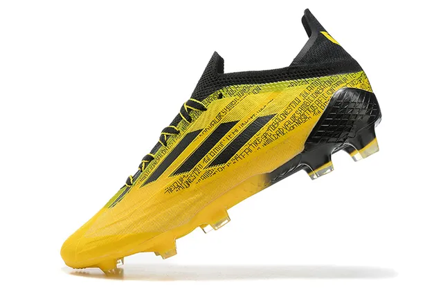 Adidas Jaune Noir Bas Haut Moulé Système de Lacets Asymétrique Terrain Dur Chaussures de Football 4