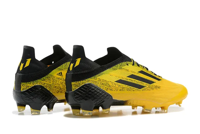 Adidas Jaune Noir Bas Haut Moulé Système de Lacets Asymétrique Terrain Dur Chaussures de Football 5