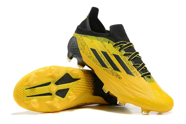 Adidas Jaune Noir Bas Haut Moulé Système de Lacets Asymétrique Terrain Dur Chaussures de Football 6