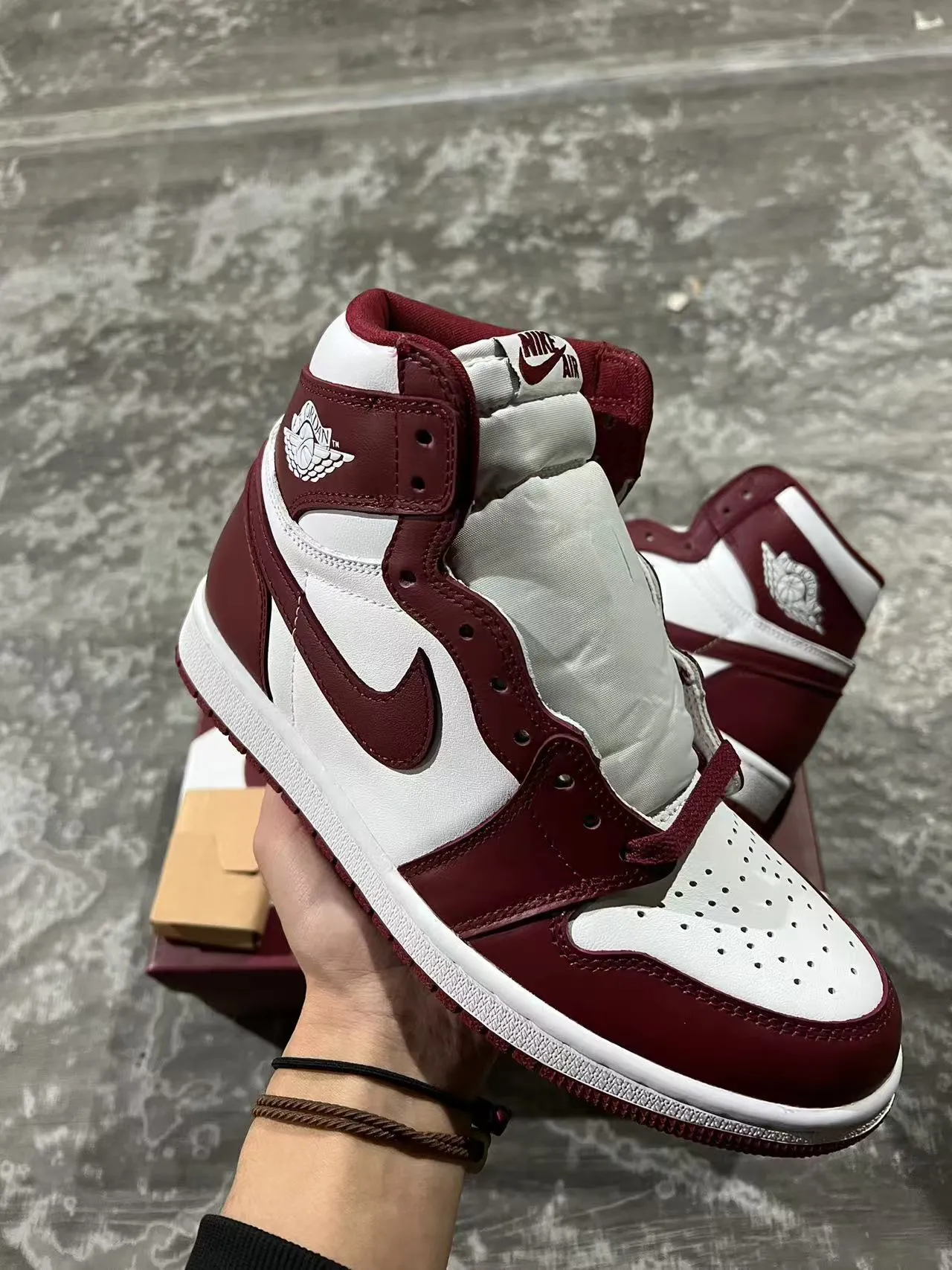 Air Jordan 1 Burgundy and White Leather Basketball Shoes 2