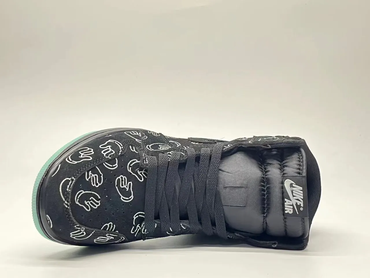 Air Jordan 1 High Black White Hand Motif Translucent Mint Basketball Shoes 5