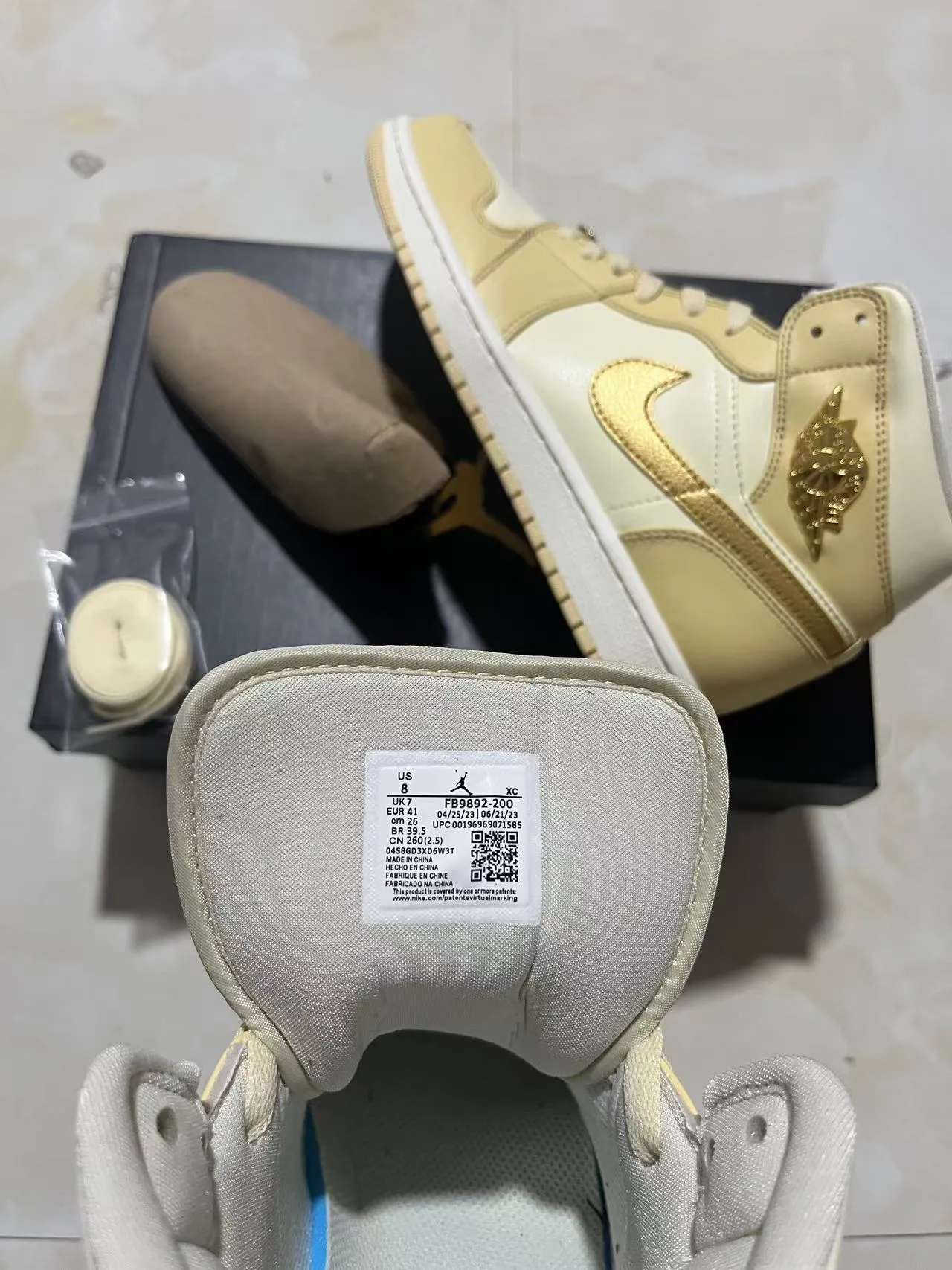 Air Jordan 1 High Metallic Gold Cream Basketball Shoes 10