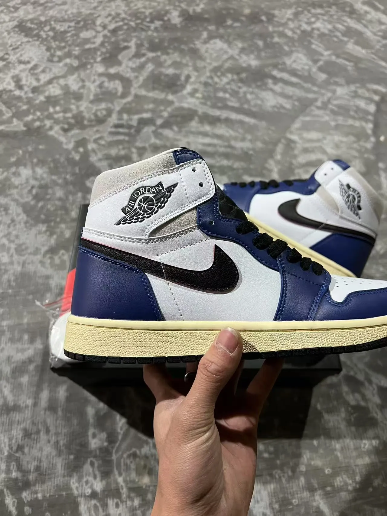 Air Jordan 1 High Royal Blue White Black Basketball Shoes 7