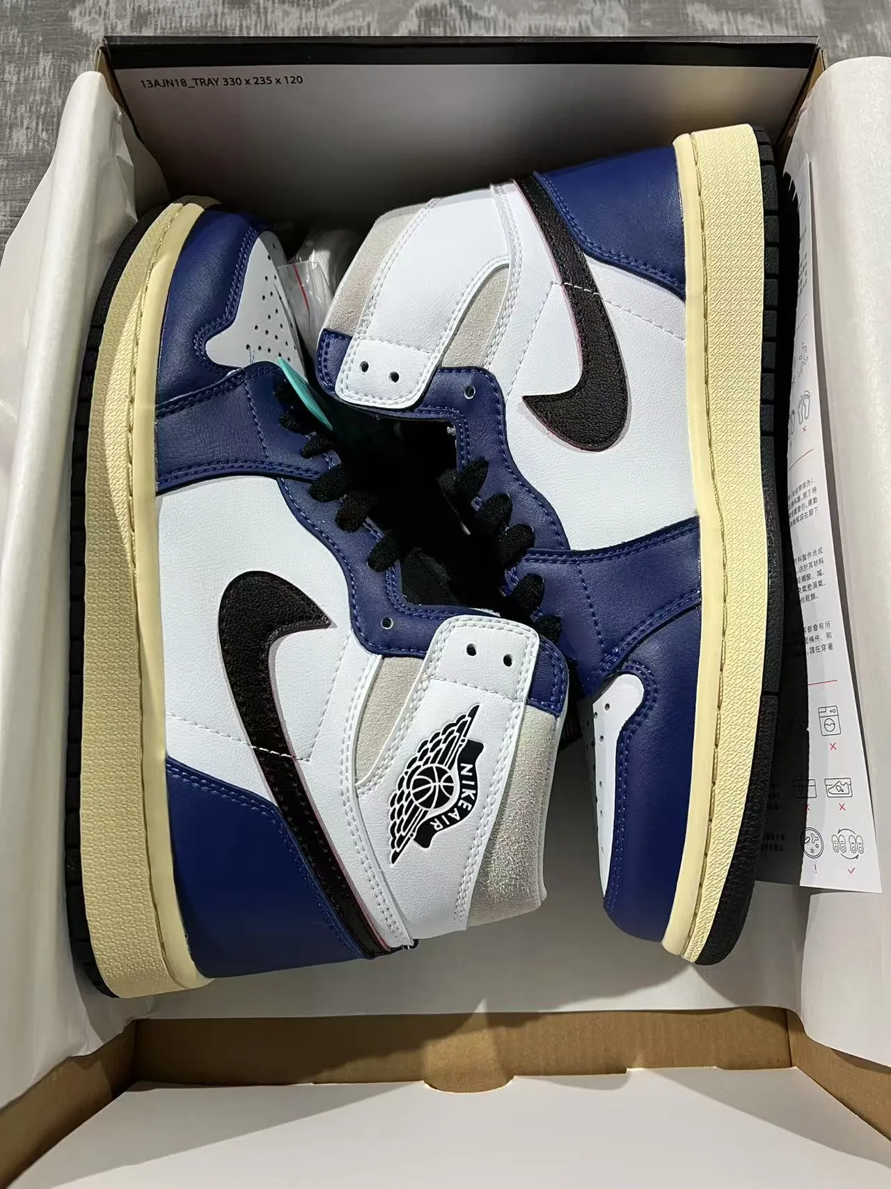 Air Jordan 1 High Royal Blue White Black Basketball Shoes 9