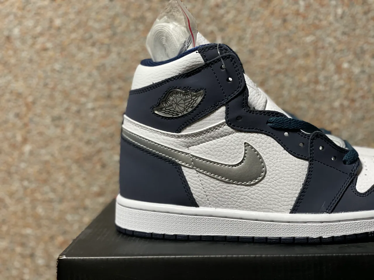 Air Jordan 1 High Top White Navy Silver Basketball Shoes 2