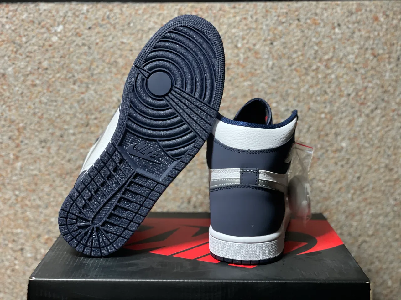 Air Jordan 1 High Top White Navy Silver Basketball Shoes 3