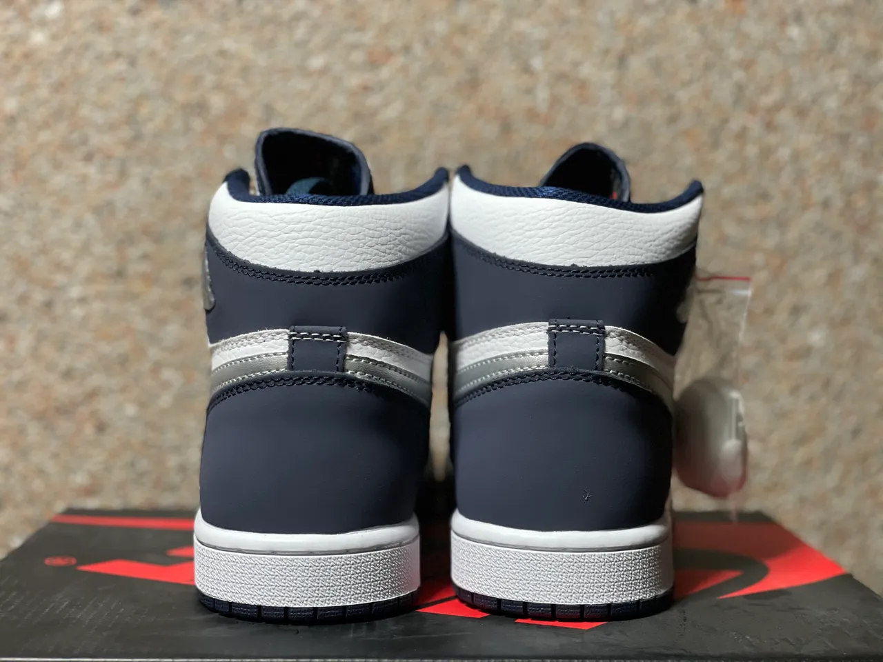 Air Jordan 1 High Top White Navy Silver Basketball Shoes 4