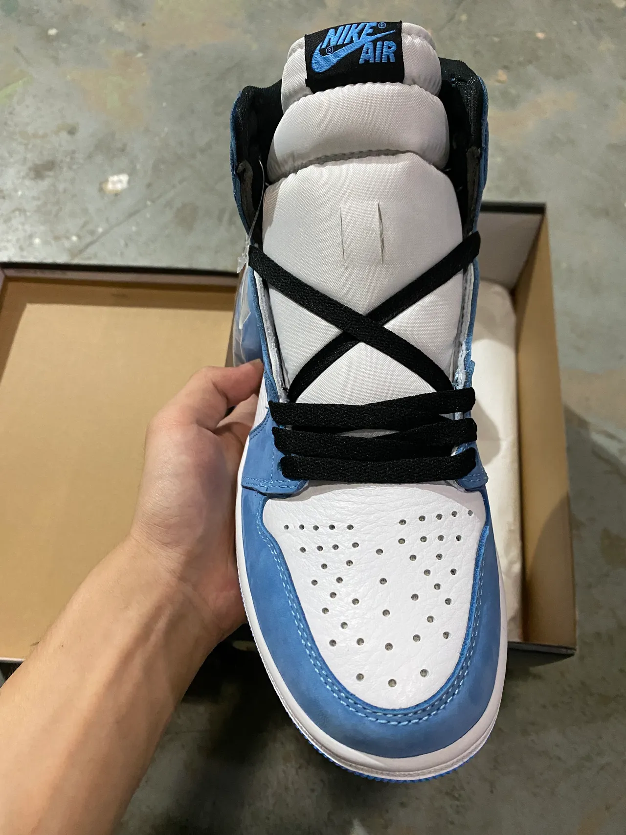 Air Jordan 1 University Blue White Black Basketball Shoes 3