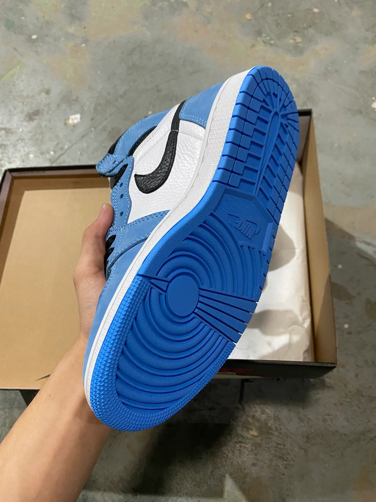 Air Jordan 1 University Blue White Black Basketball Shoes 5
