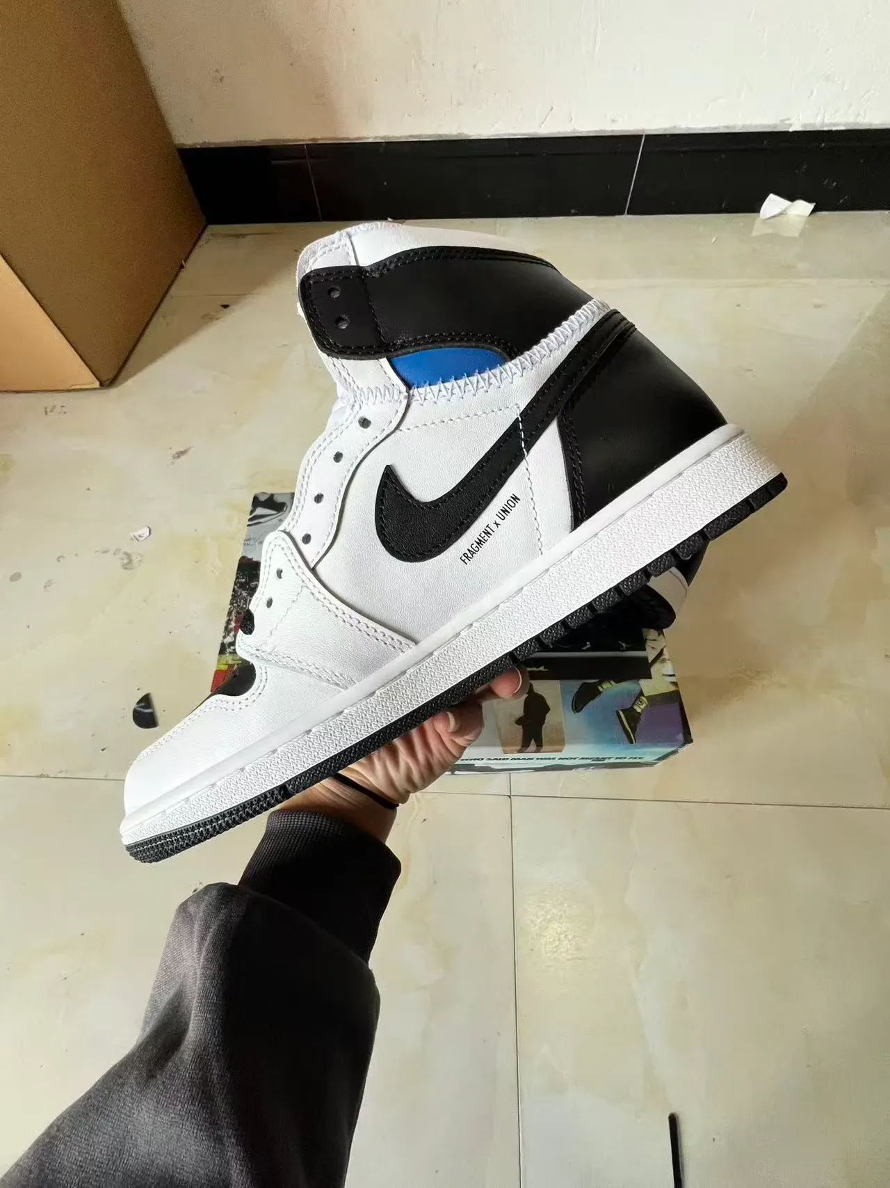 Air Jordan 1 Blanc et Noir Chaussures de Basketball 5