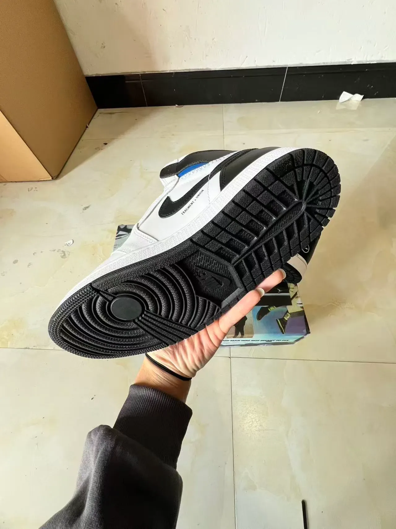Air Jordan 1 Blanc et Noir Chaussures de Basketball 6