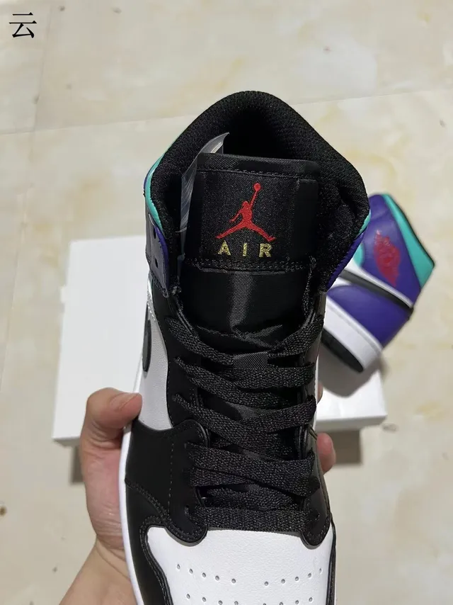 Air Jordan 1 White Purple High-Top Leather-Paneled Basketball Shoes 4