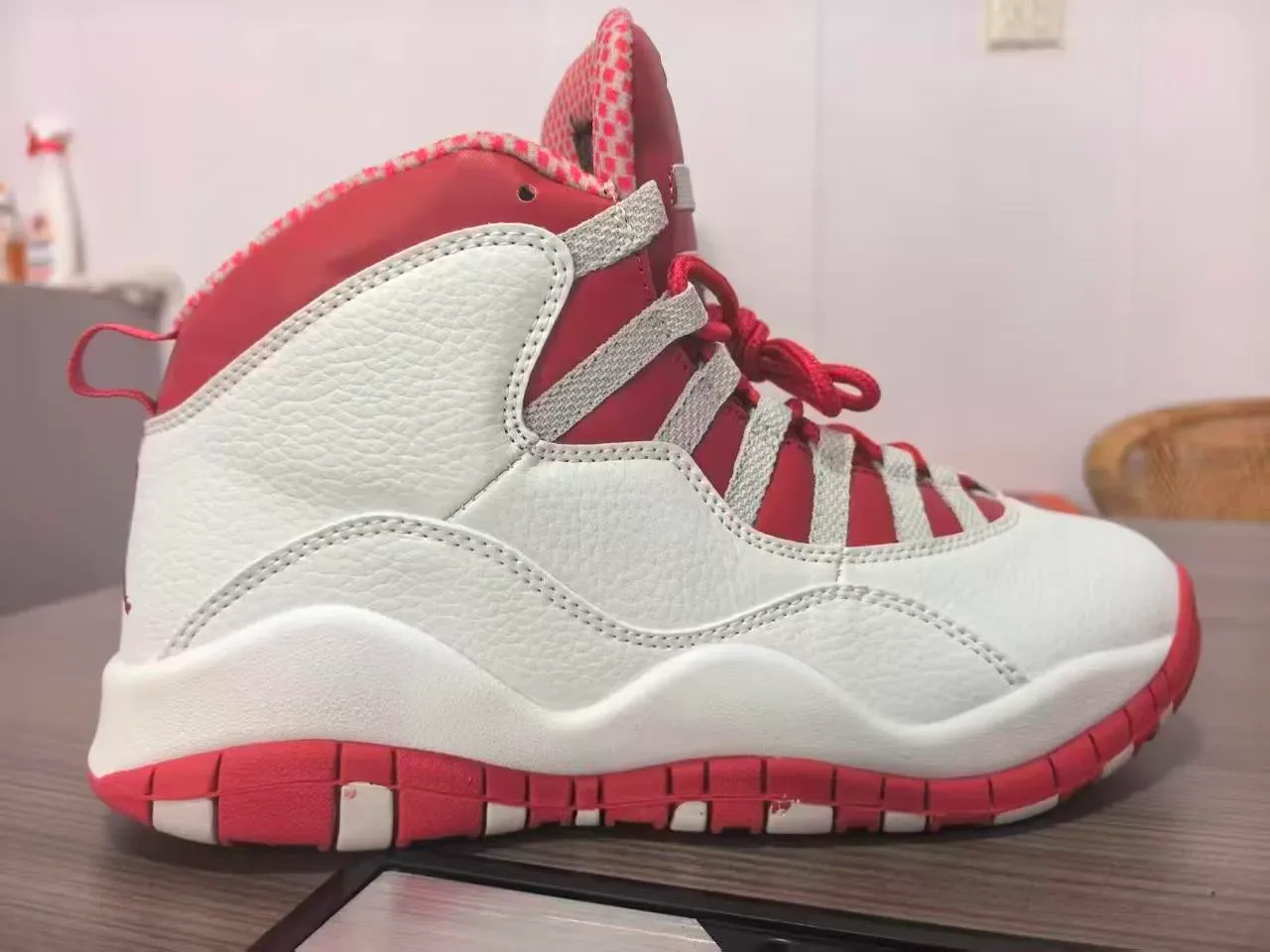 Air Jordan 10 Tênis de Basquete Branco e Vermelho de Cano Alto 2