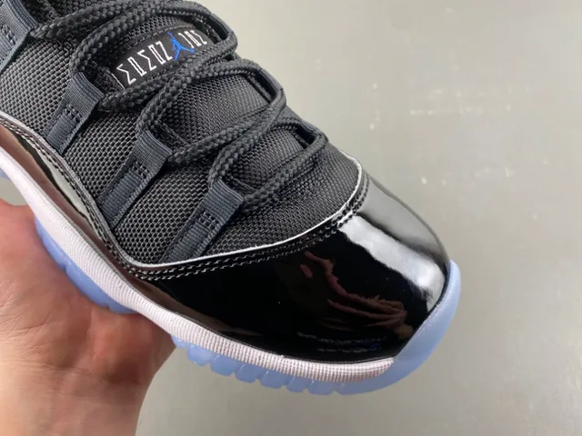 Air Jordan 11 Black Concord Basketball Shoes 2