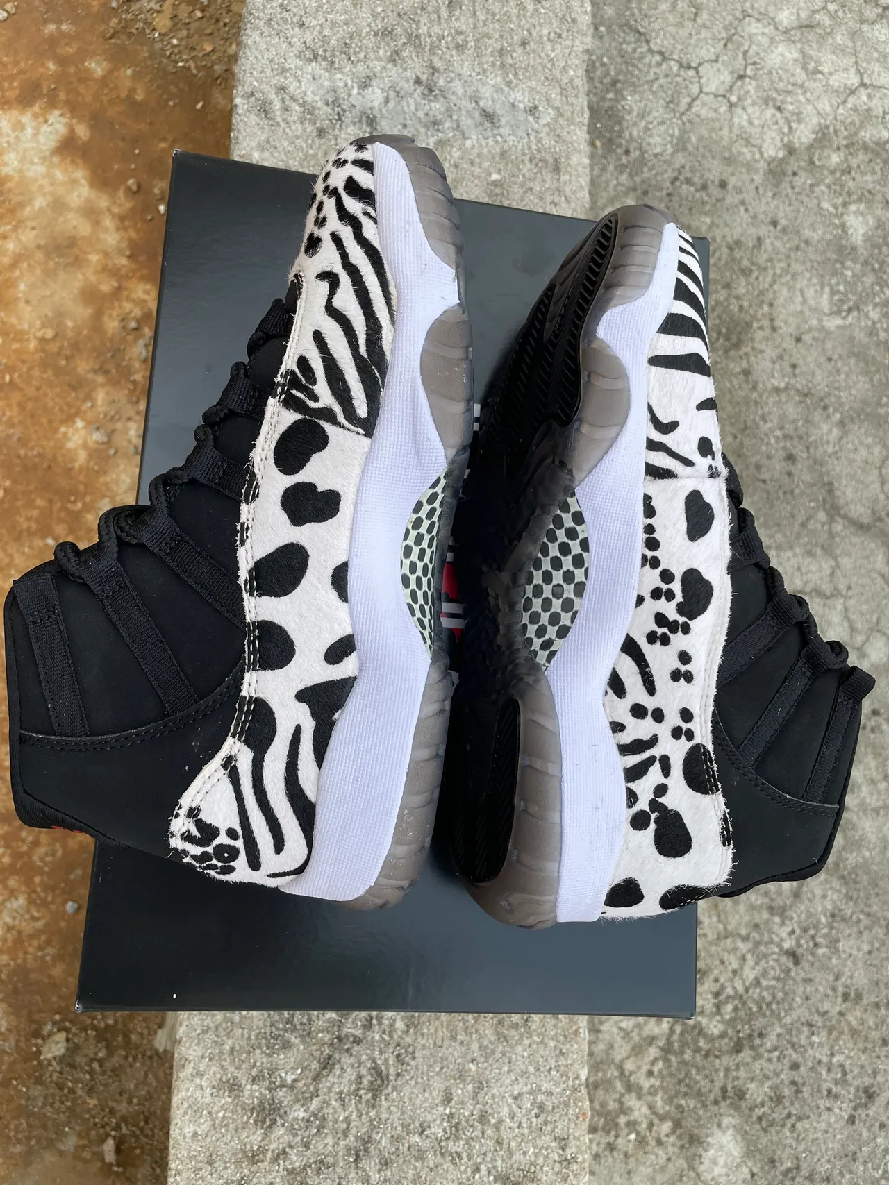 Air Jordan 11 Black White High-Top Hair-On-Hide Animal Print Basketball Shoes 5