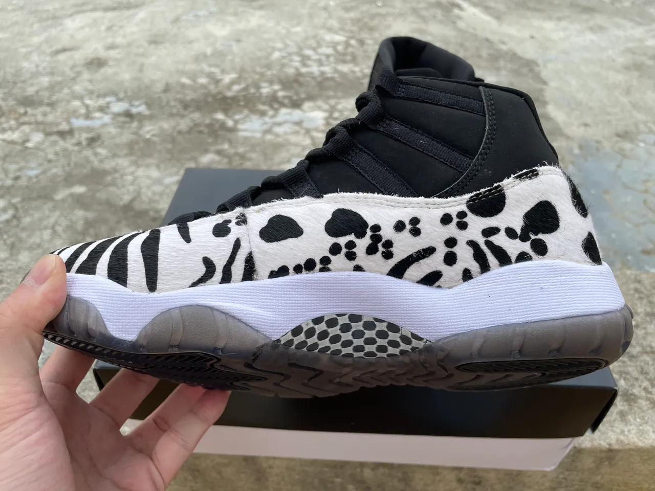 Air Jordan 11 Black White High-Top Hair-On-Hide Animal Print Basketball Shoes 7