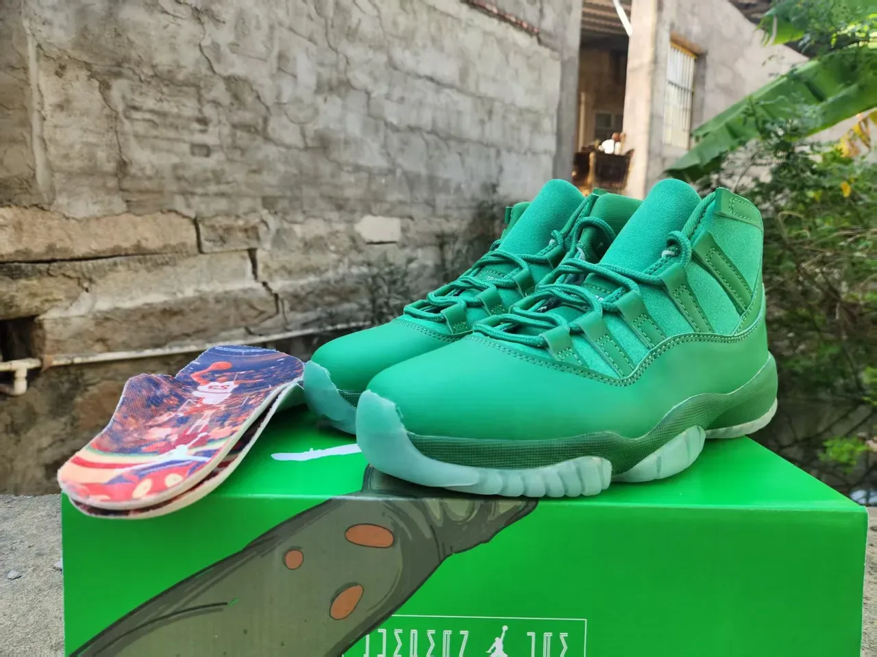 Air Jordan 11 हरे और नारंगी बास्केटबॉल जूते 2