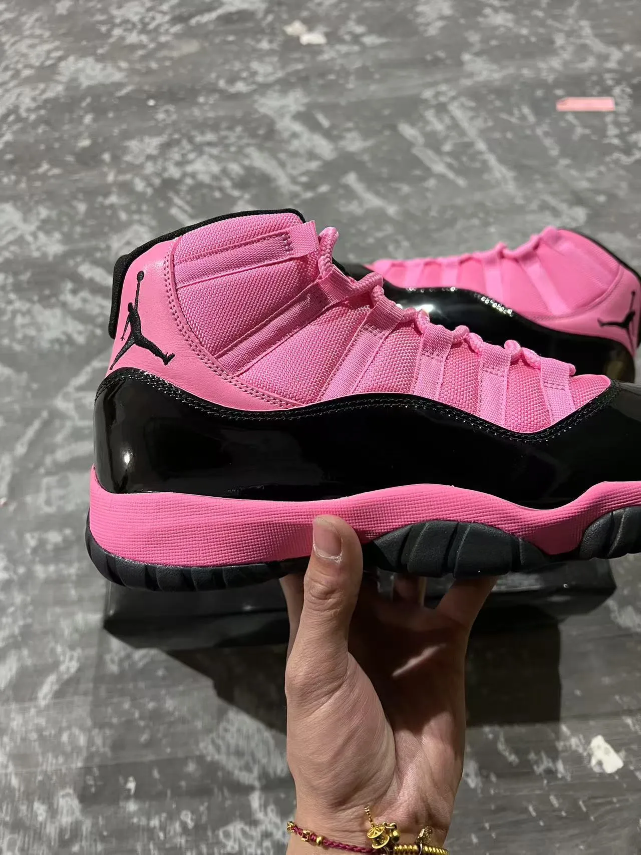 Air Jordan 11 chaussures de basketball roses et noires 7