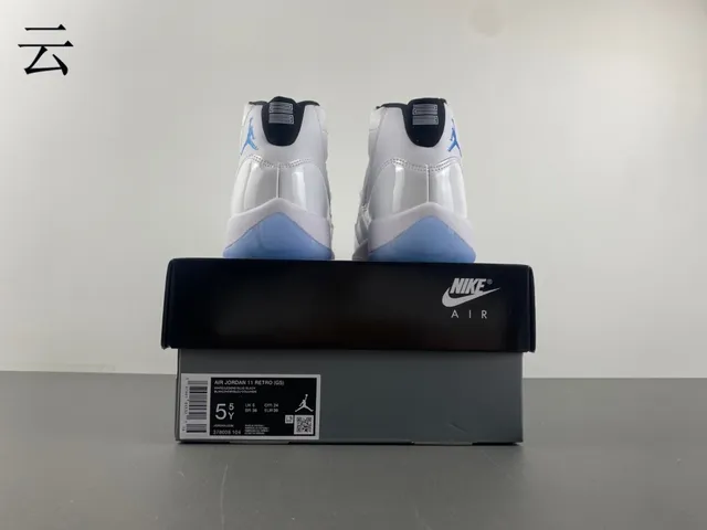 Air Jordan 11 White and Light Blue Basketball Shoes 18