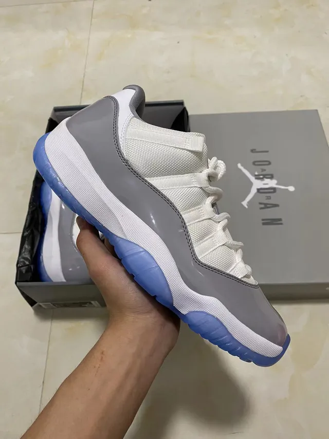 Air Jordan 11 White Cool Gray Blue Basketball Shoes 4
