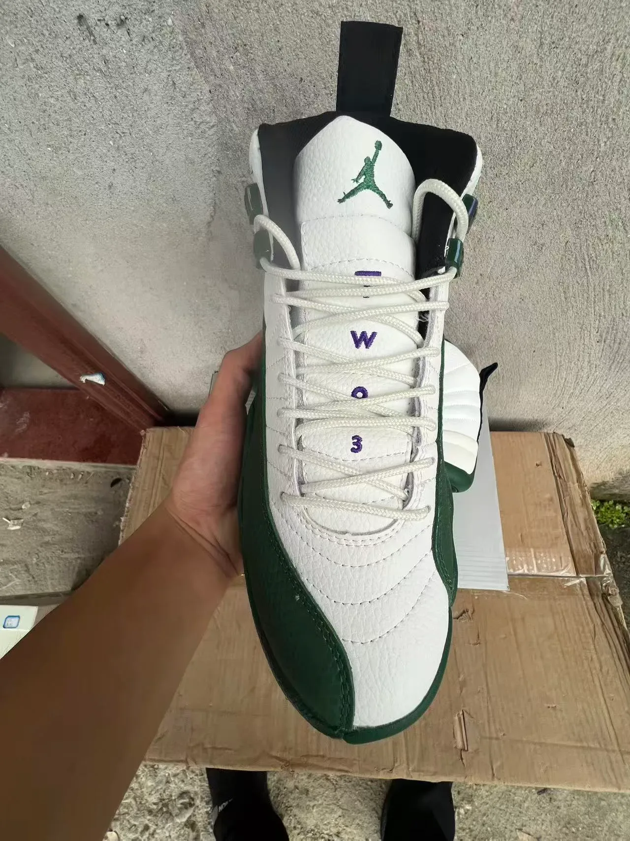 Air Jordan 12 Tênis de Basquete Branco e Verde de Couro Quiltado 3