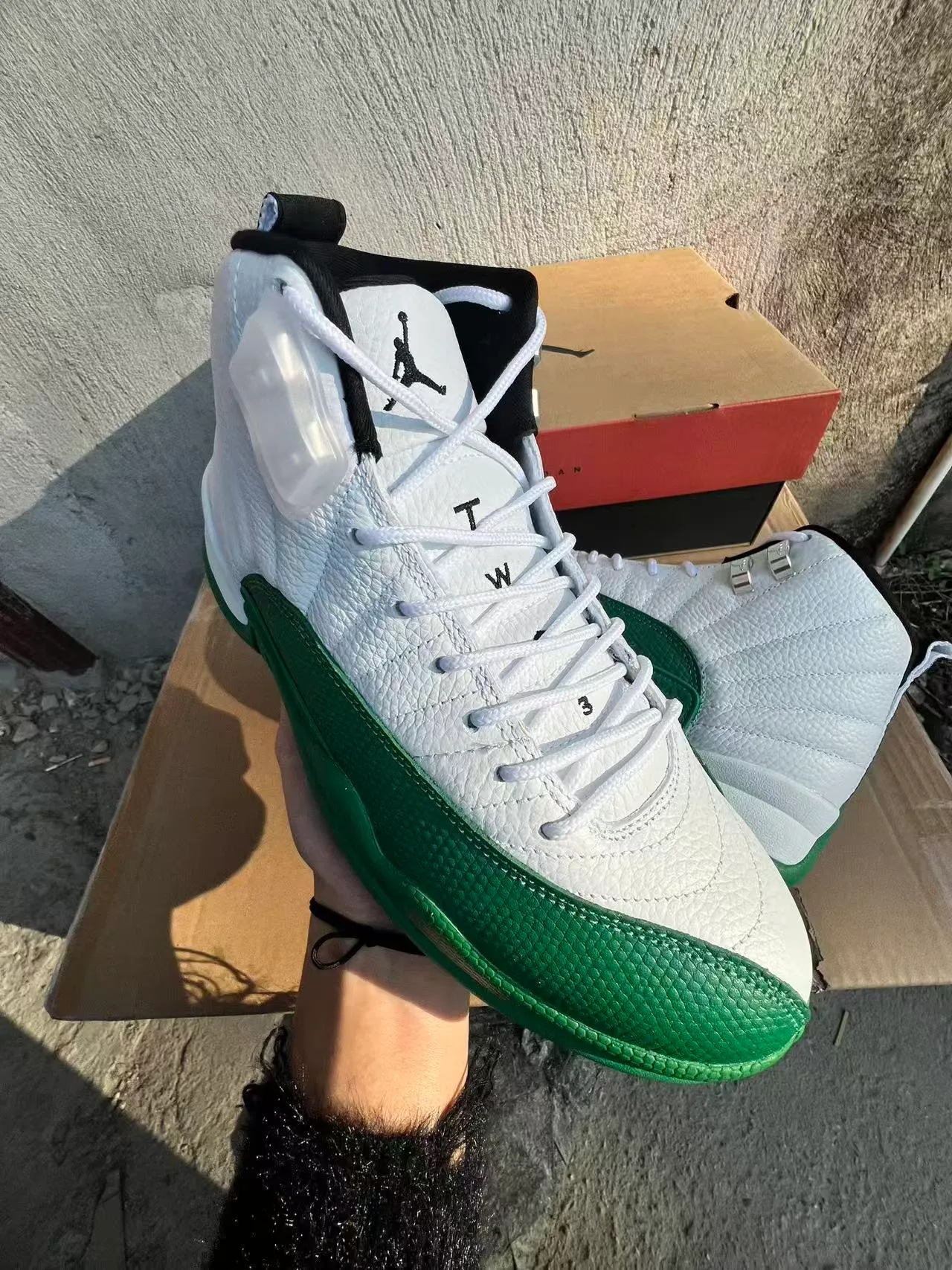 Air Jordan 12 White Green Basketball Shoes 2