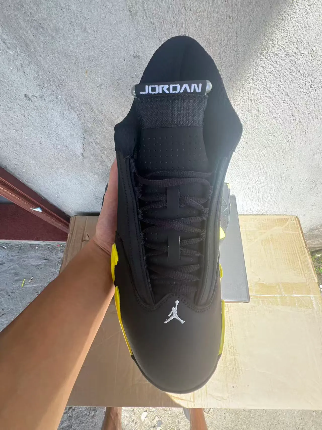 Air Jordan 14 Tênis de Basquete Preto Amarelo Prata 2