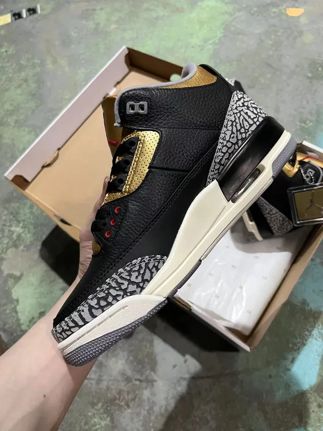 Zapatillas de baloncesto Air Jordan 3 negro y dorado con estampado de elefante 3